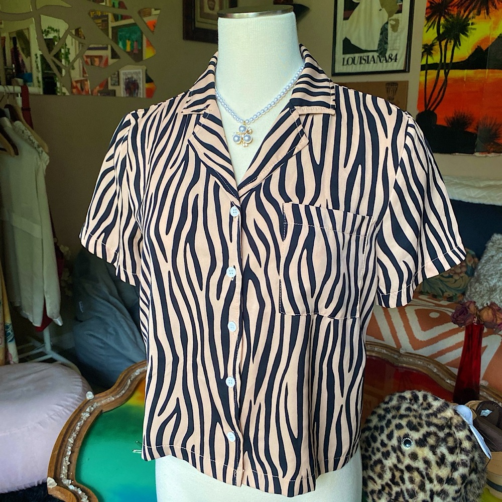 Tiger Print Button-Down Crop